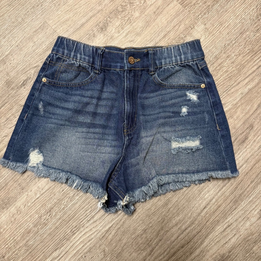 Sincerely Jules Distressed Denim Shorts Medium Wash Frayed Hem Size 7/28